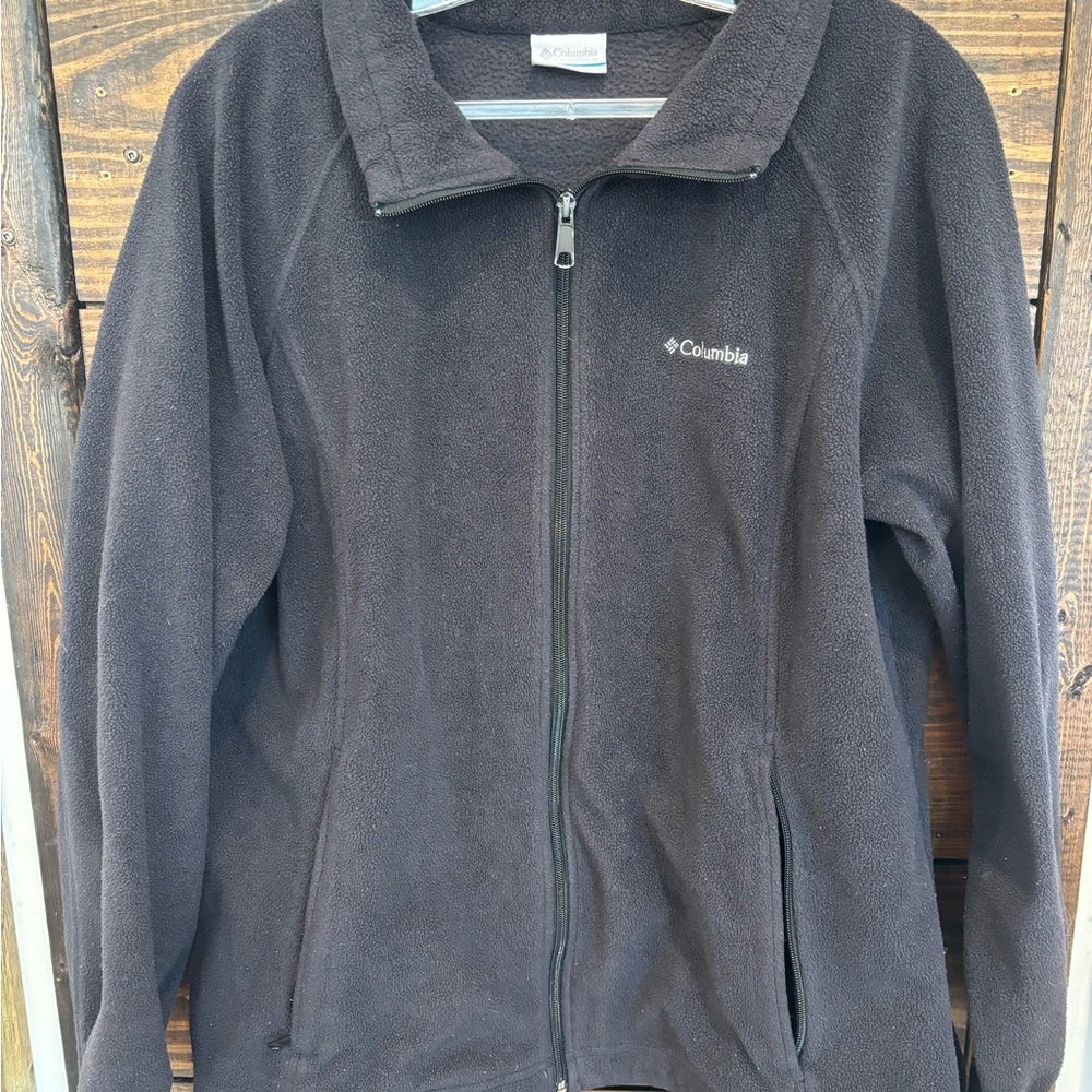 Women’s 1X Columbia  Black Fleece Jacket